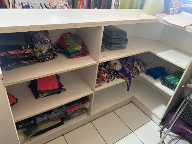 Balcão para loja, consultório ou escritório