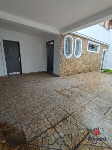 Casa 3 quartos mais edícula sobrado com 2 quartos sala e cozinha
