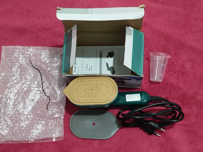 Mini Ferro De Passar Roupa A Vapor Portatil Viagem Bivolt + Rhos