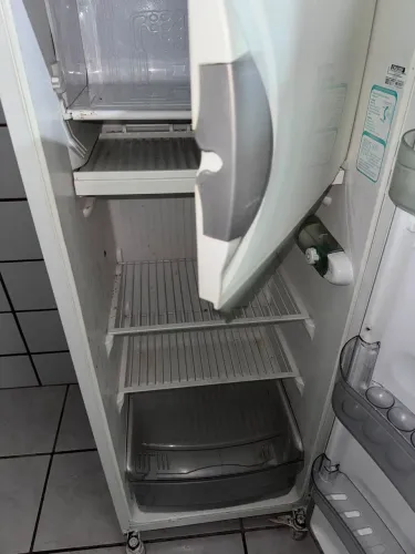 Geladeira cônsul