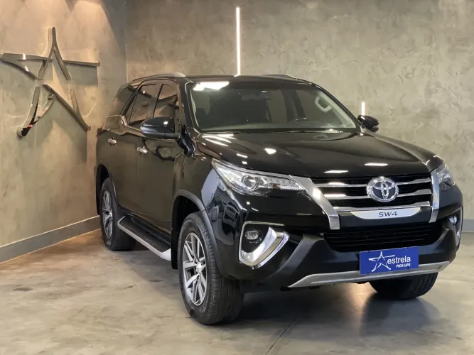 Toyota Hilux SW4 4X4 2.8 Diesel 2020