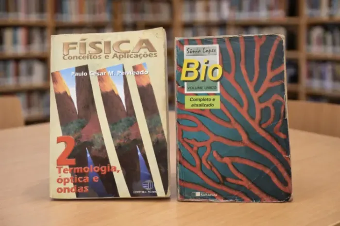 Livros Bio Volume único e Física Conceitos e Aplicações