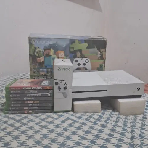 X box one s 1000