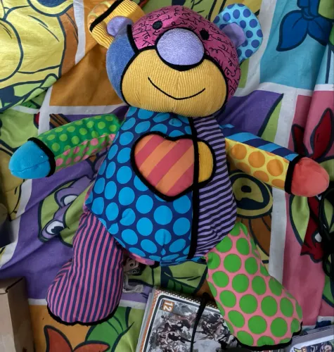 Build-A-Bear Workshop x Romero Britto - Urso Original Colecionável