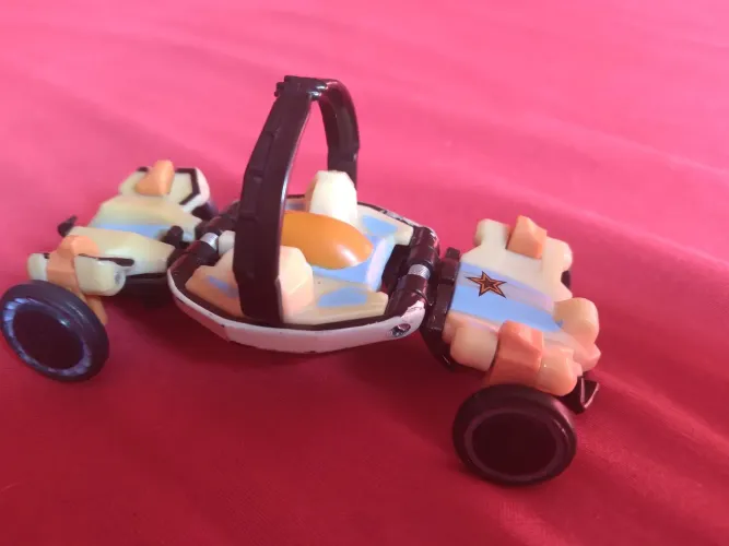 HOT WHEELS BALLISTIK RARO