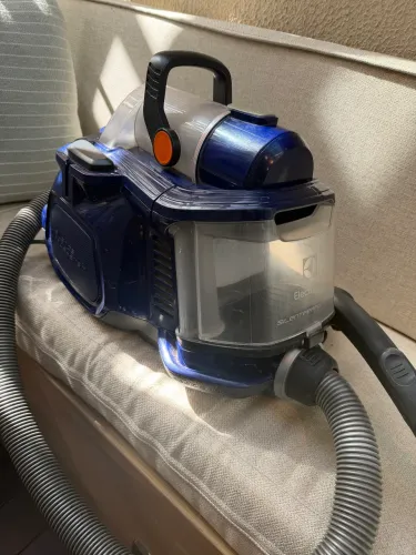 Aspirador Electrolux Silent Performer Cyclonic - Potente e Silencioso