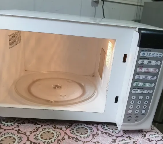 Forno microondas Electrolux 31 litros 