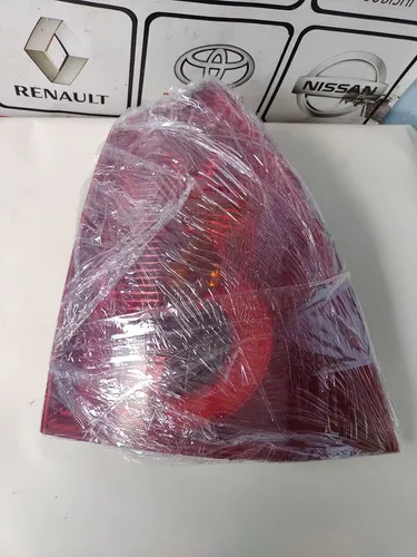 Lanterna traseira direita Peugeot 307 se pirua original ano 2002 