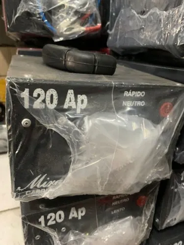 Carregador de Bateria Automotiva Novo