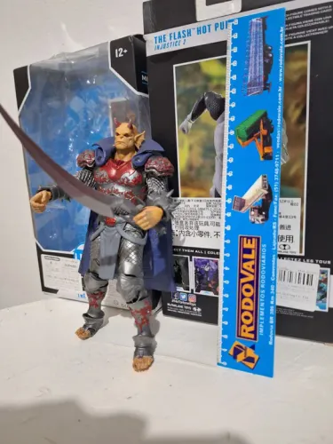 Boneco demonio Edrian da liga da justiça sonbria