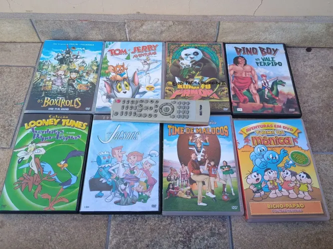 Coleção de DVDs infantis e filmes diversos