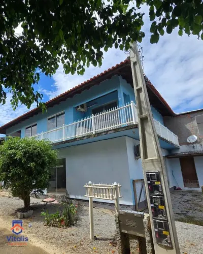 Duas casas á venda na Praia da Ferrugem (capão) - Garopaba/SC