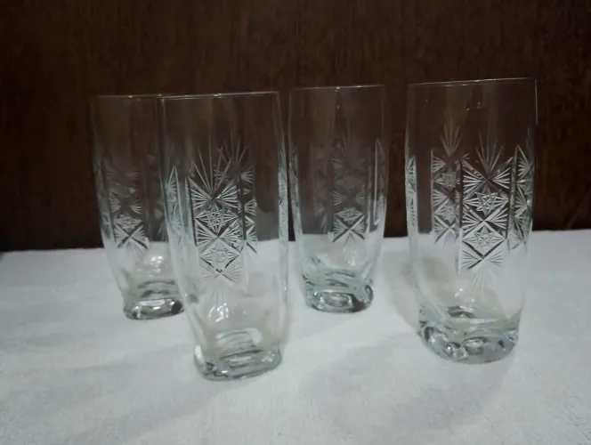 Conjunto de Copos  de Cristal Decorado