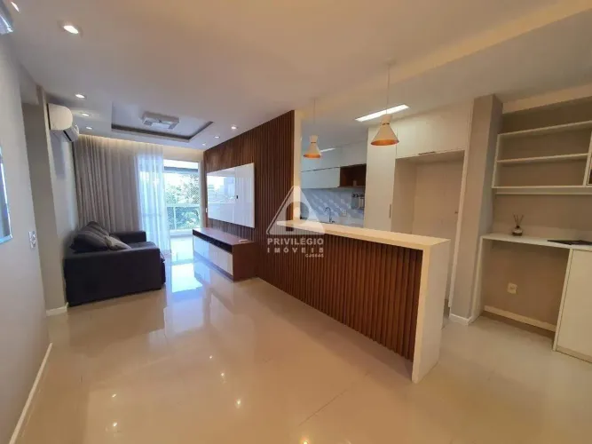 Apartamento à Venda 2 Quartos, 1 Suíte, 2 Vagas Botafogo, RJ