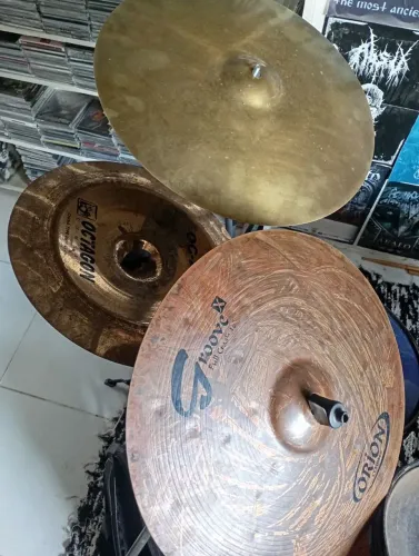 Pratos de bateria na pechincha 