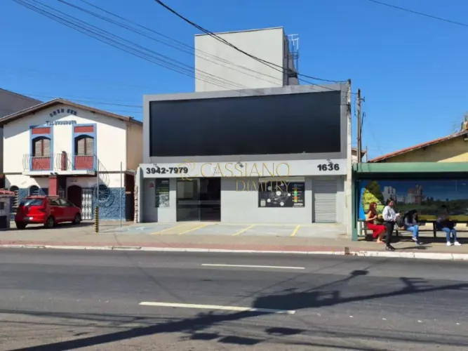 Prédio comercial para venda e locação de 313m² | 08 banheiros e 04 vagas de garagem | Vila