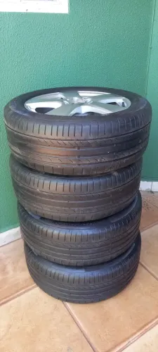 Jogo de Rodas aro 17 original da Mercedes C200 com Pneus