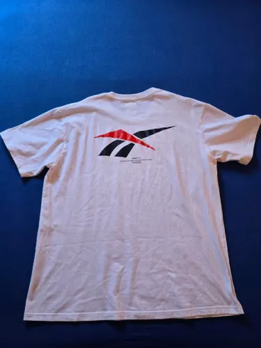 Camiseta Reebok