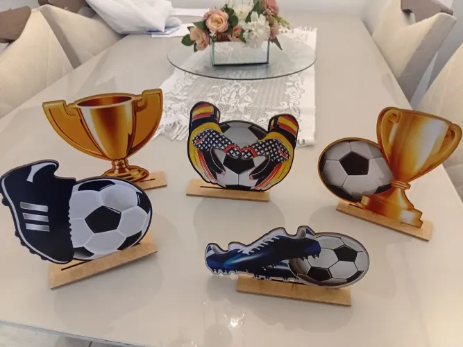 Totens tema futebol
