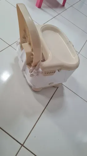 Vendo essa cadeirinha