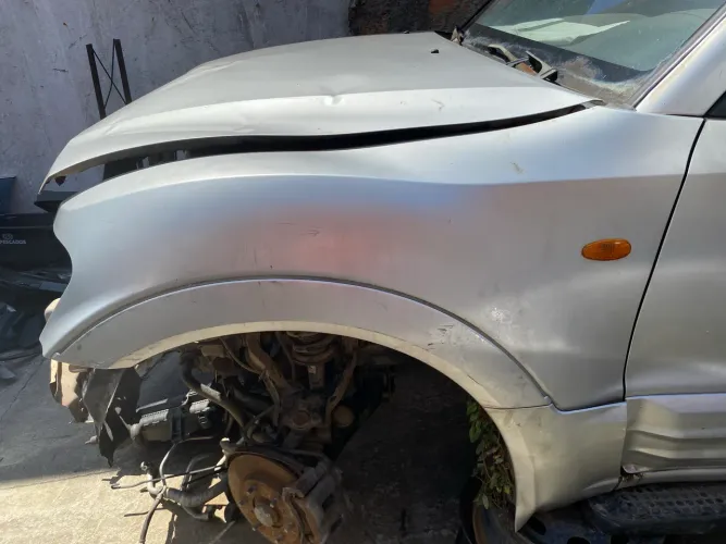 Paralama esquerdo Pajero full 2001