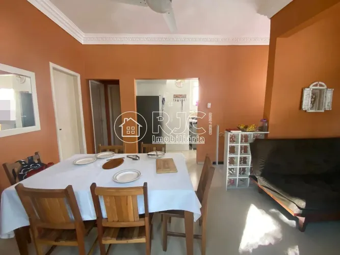 Imóvel para venda possui 129 metros quadrados com 4 quartos em Grajaú - Rio de Janeiro - R