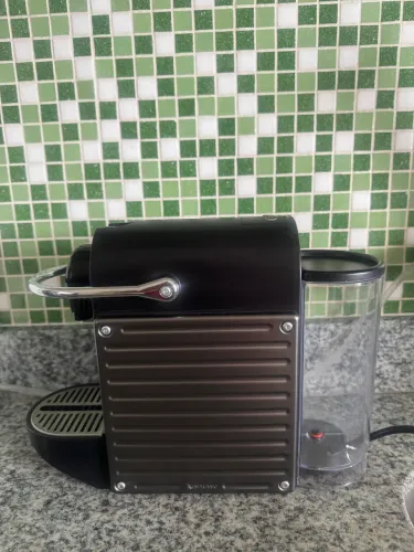 Cafeteira Nespresso Pixie