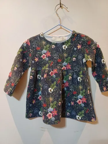 Vestido floral baby Zara manga longa