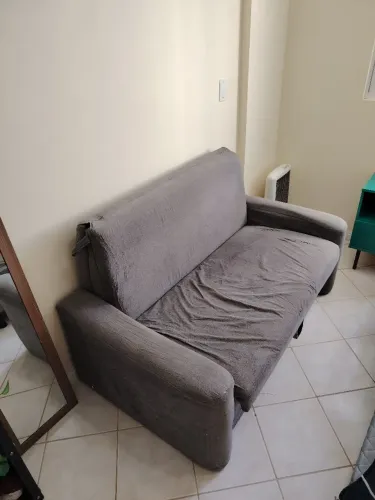 Sofá Cama 2 Lugares Cinza com Baú 