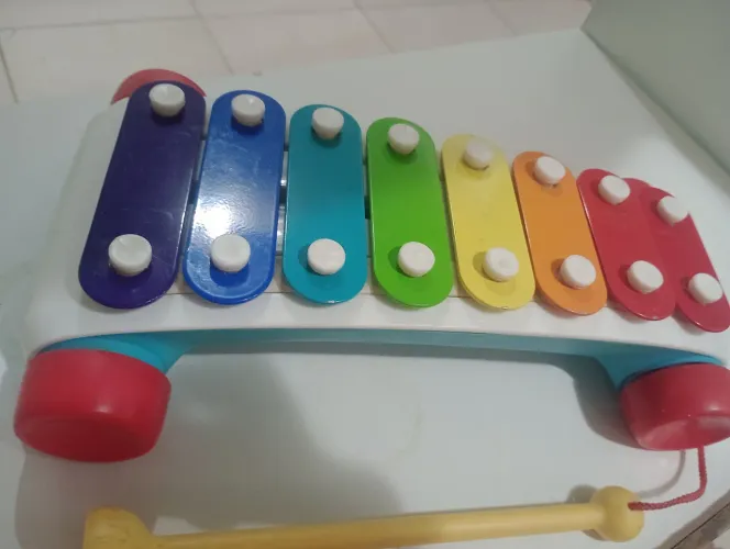 Brinquedo para bebês xilofone Fisher price 