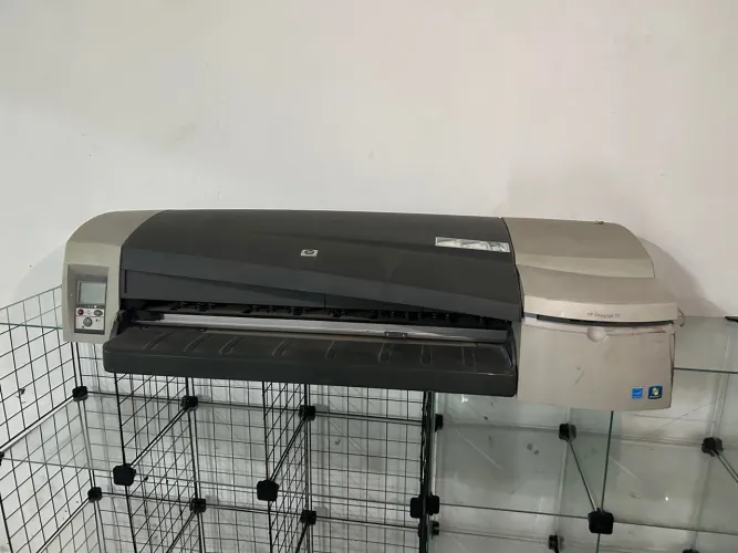 Plotadora HP Designjet 111