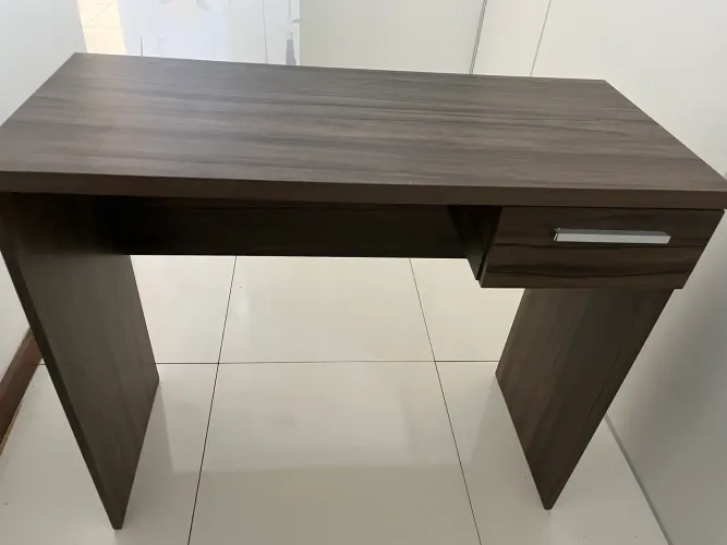 VENDE MESAS PARA ESCRITÓRIO 