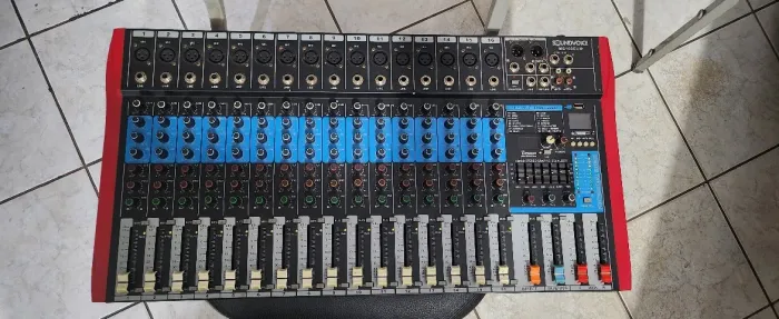 mesa de som soundvoice 16 canais
