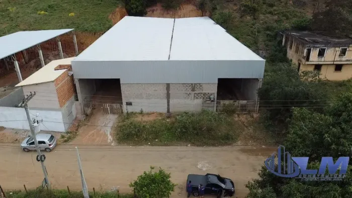 Oportunidade de Locação Anual: Galpão Comercial de 420m² em Jabaraí, Guarapari-ES - Sala,
