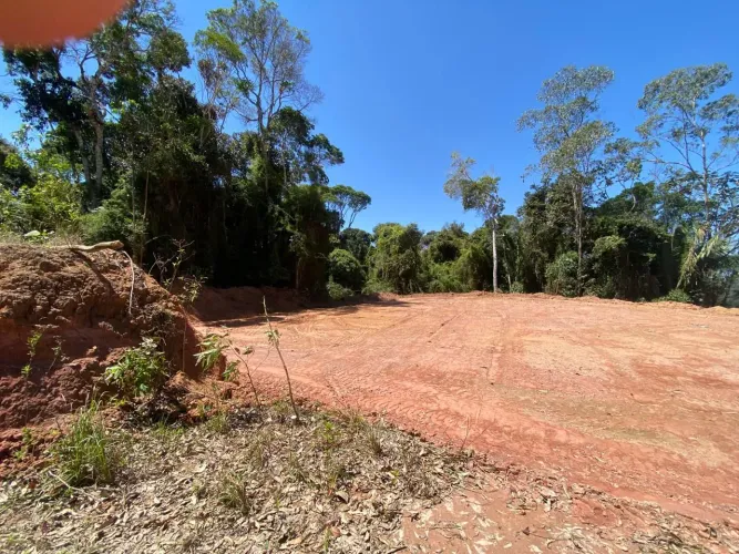 Vendo terreno em Santa Teresa 6km do centro confira