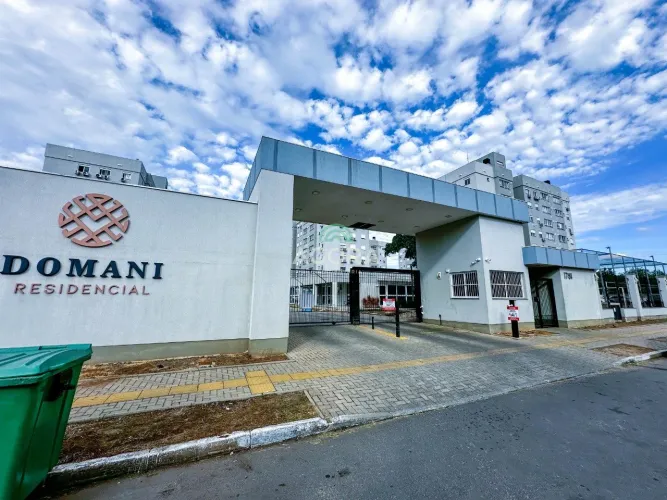 Apartamento de 02 dormitórios mobiliado