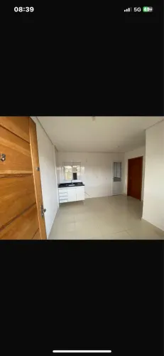 Ótimo apto só  215 mil direto c proprietario junto metro Guilhermina Esperança
