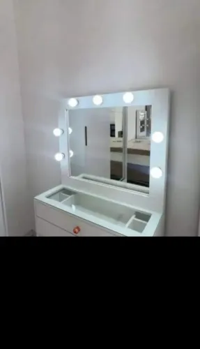 Penteadeira camarim 2 gavetas com lâmpadas 