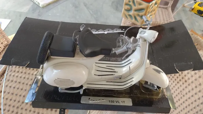 Miniatura Vespa 150 VL 1T