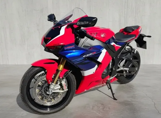 HONDA CBR 1000RR R SP 2022 - IMPECÁVEL