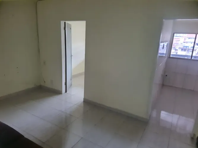 Casa térrea, aceita pet  ótima localidade 1 quarto sala cozinha e banheiro 