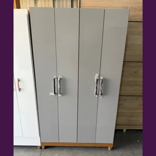 Guarda-Roupa 4 Portas Cinza Moderno