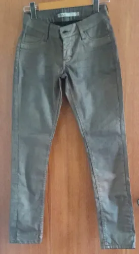 Calça Jeans - metalizada fundo preto