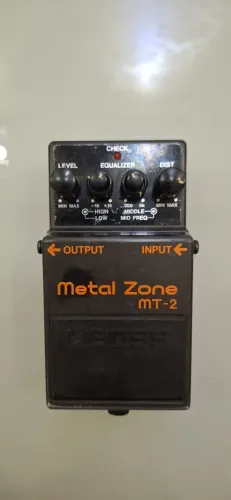 Pedal Boos Metal Zone MT2
