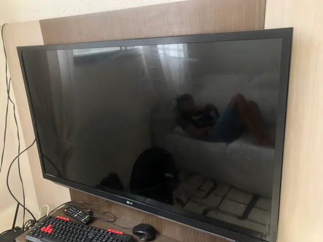 Televisão LG 50", Plasma, 3x HDMI, 1024 x 768, 50PH470H