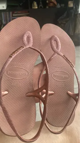Sandália havaiana com glitter