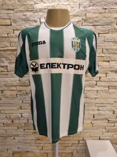 Camisa titular do Karpat Lviv (Ucrânia) - modelo de jogador - temporada 2011-2012