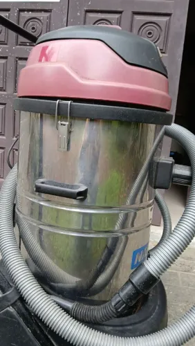 Aspirador de pó industrial - Dois motores