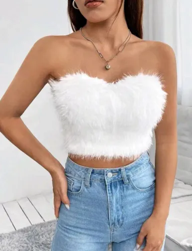 Top cropped peludo branco