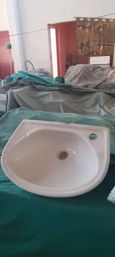 Cuba de cerâmica para banheiro